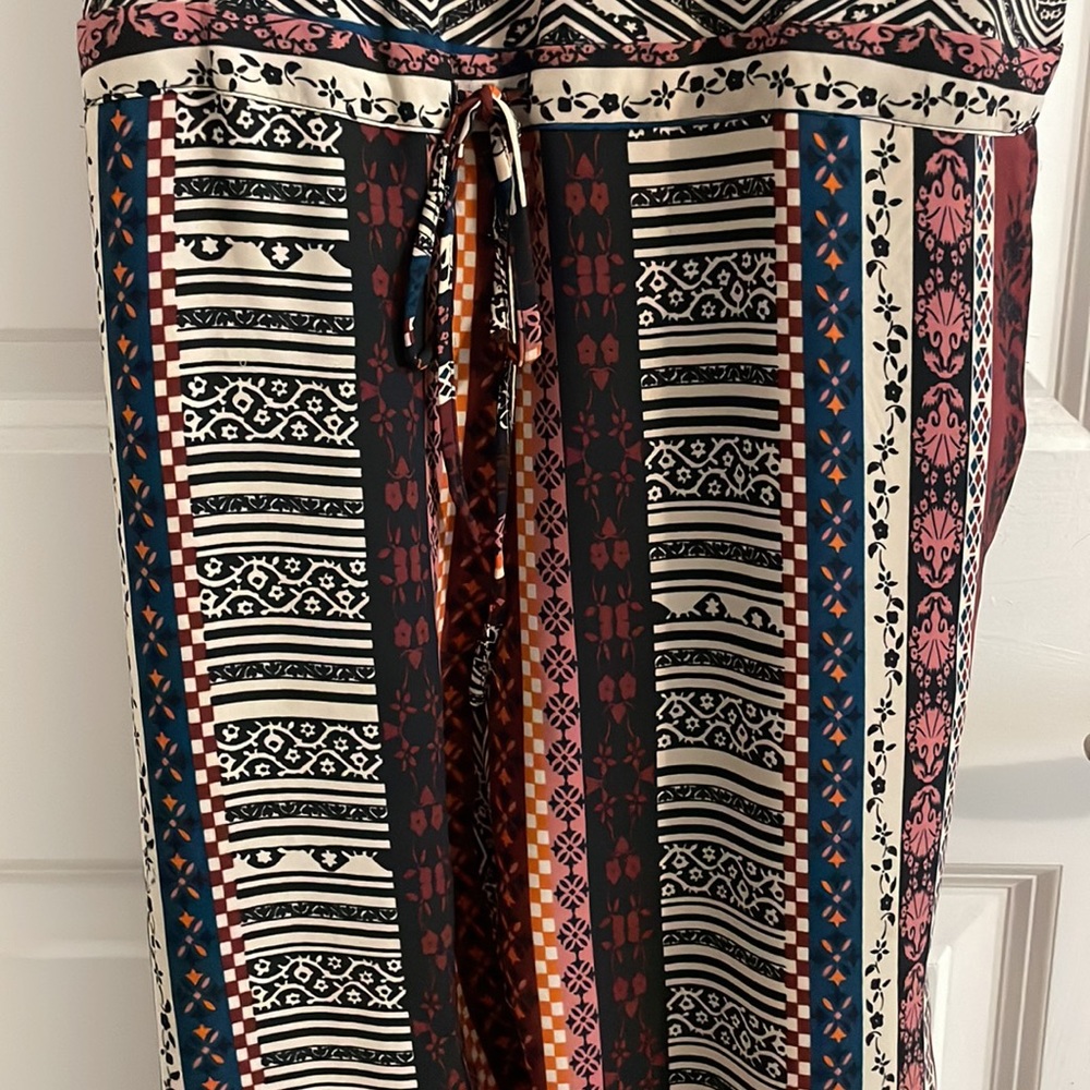 Multi patterned jumpsuit - Picture 3 of 4